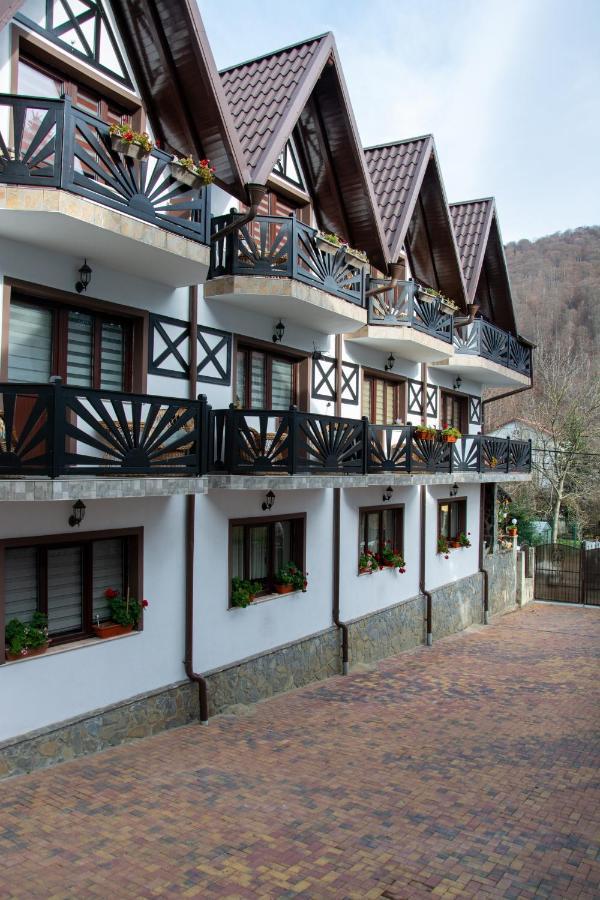 Casa Albert Sinaia Ngoại thất bức ảnh